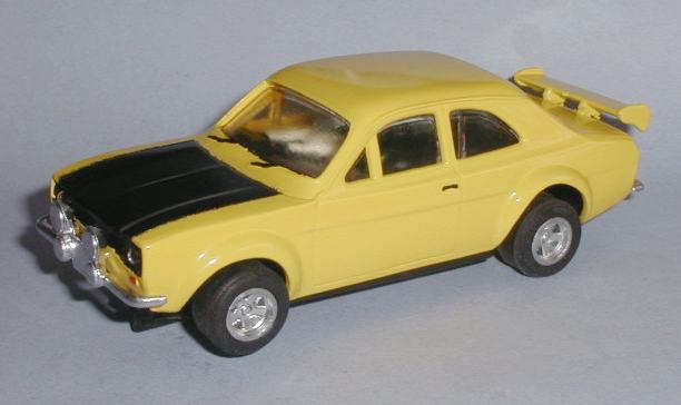 Escort_yellow_L