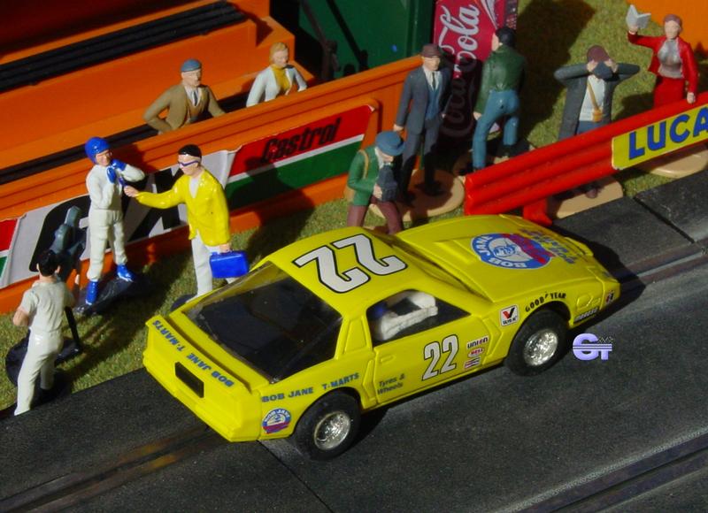 C295_Pontiac_Firebird_Yellow_22_rig.jpg